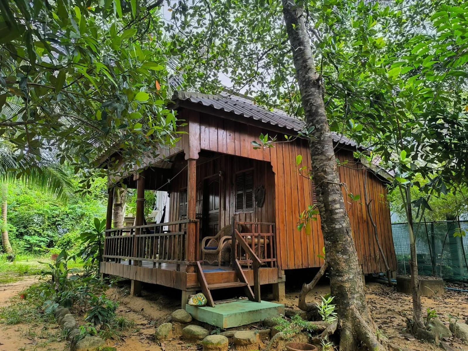 Easy Tiger - M'Pai Bay Beach, Koh Rong Sanloem Exterior photo