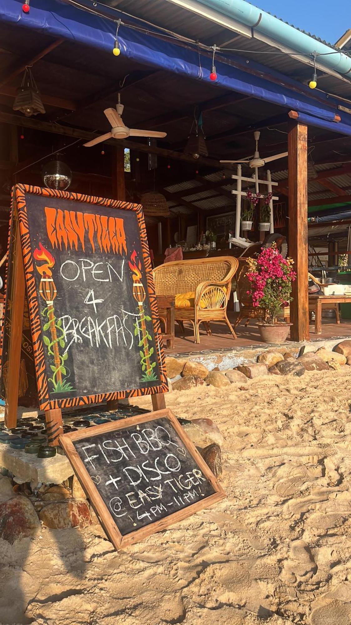 Easy Tiger - M'Pai Bay Beach, Koh Rong Sanloem Exterior photo