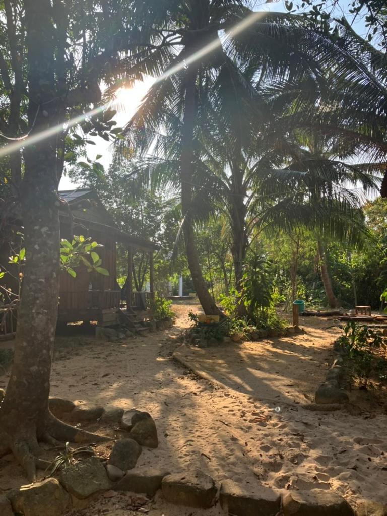 Easy Tiger - M'Pai Bay Beach, Koh Rong Sanloem Exterior photo
